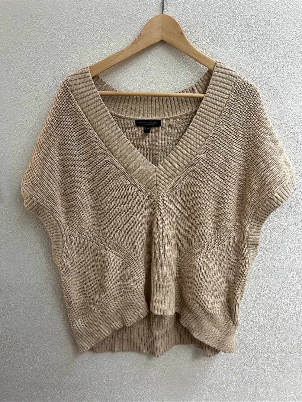 Banana Republic organic cotton oversized sweater vest cream/tan size XL/XXL